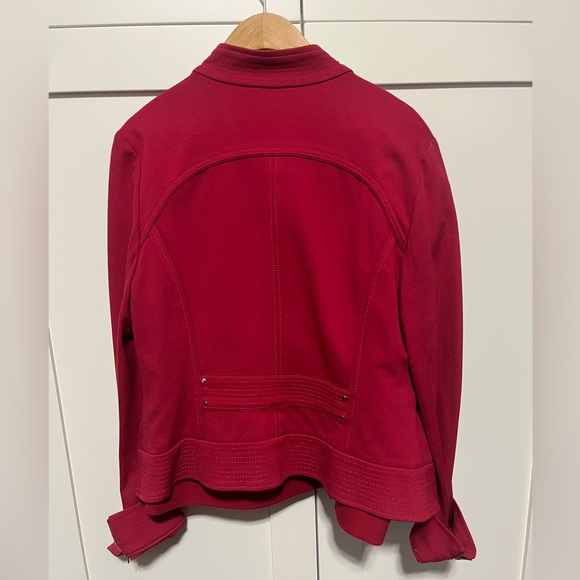 White House Black Market Red Motto Zip Jacket size 12 GUC, and skirt size 10 EUC - Picture 4 of 12